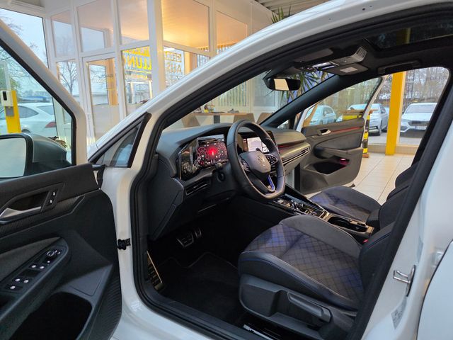 Volkswagen Golf VIII Limo R 4Motion Panorama Head-Up - Slika 17